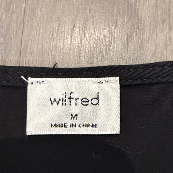 Aritzia Wilfred Black Lilia Black Wrap Blouse, EUC, M - Picture 2 of 7